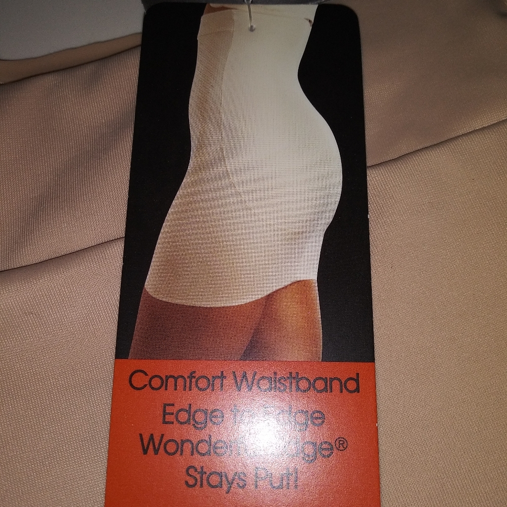 TC. Firm control hi-waist half slip